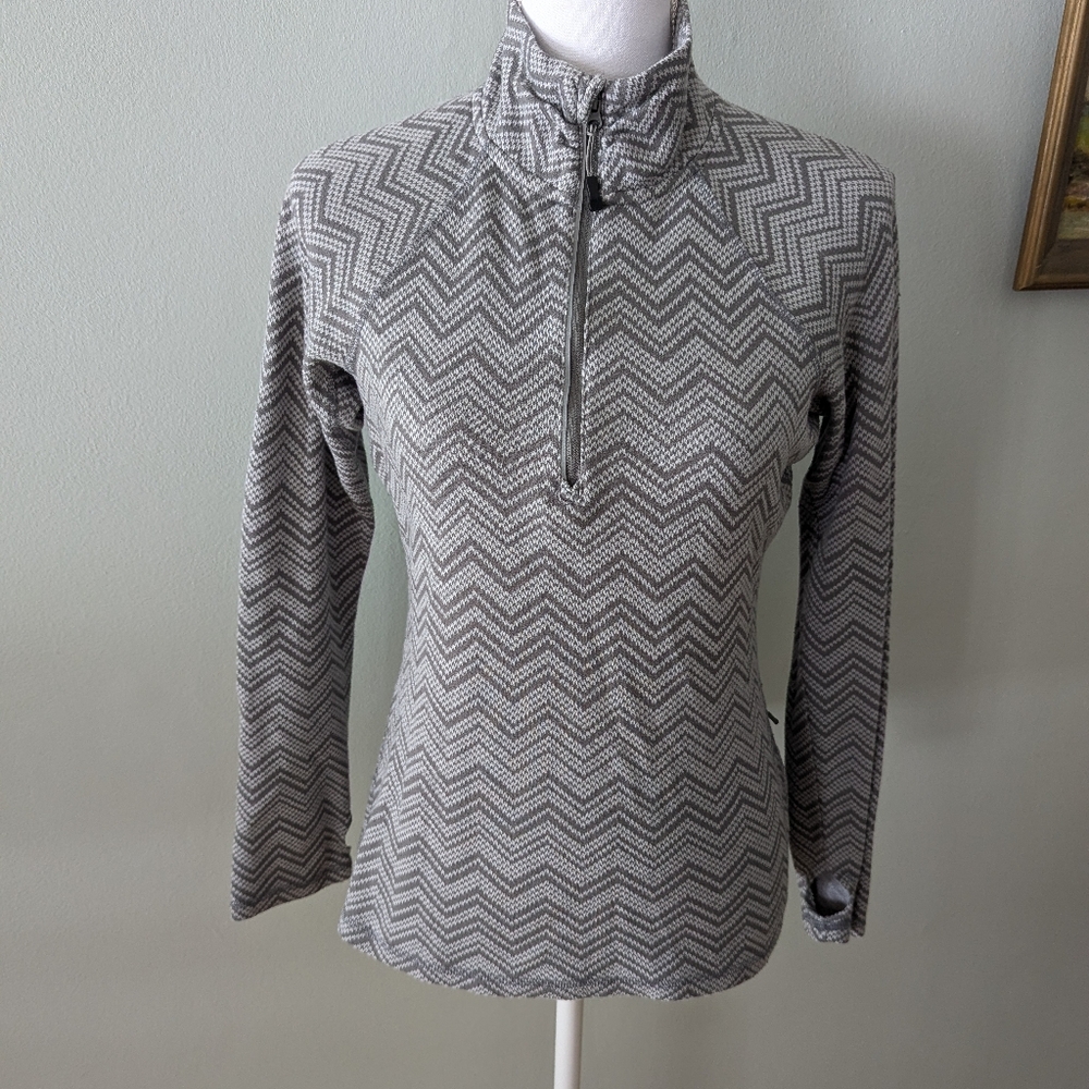 Eddie Bauer Women's Small Long Sleeve 1/4 Zip With Pocket Chevron Grey Striped